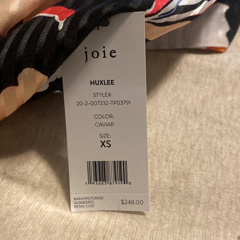 Designer Joie XS Naval floral blouse!